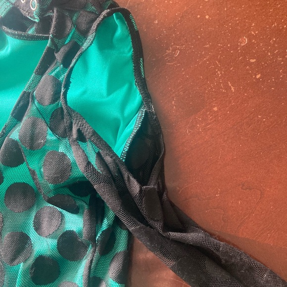 Dance Costume (Jazz) - Picture 4 of 5